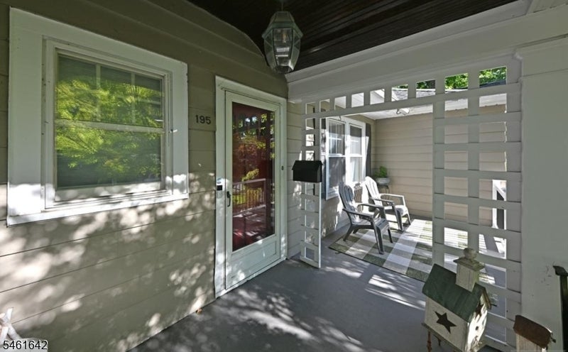 195 Hamilton Ave