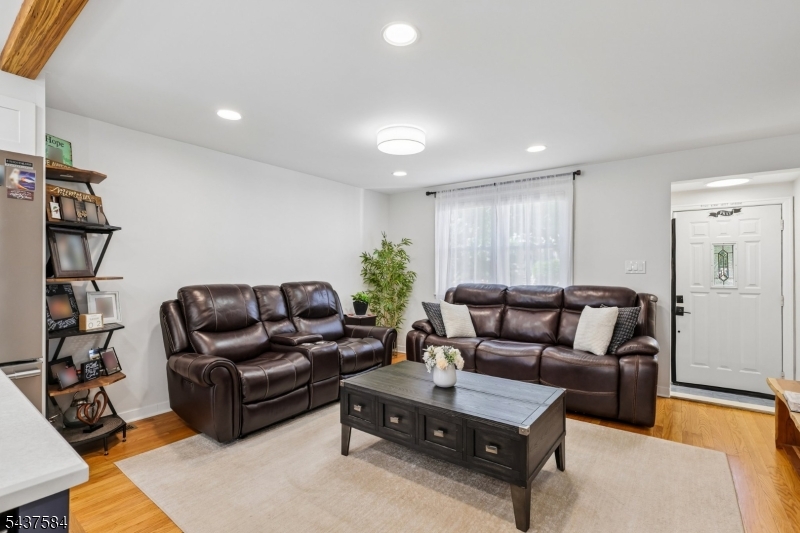 433 Fern Ave