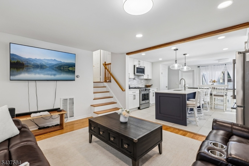 433 Fern Ave