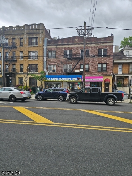 441-443 Mount Prospect Ave
