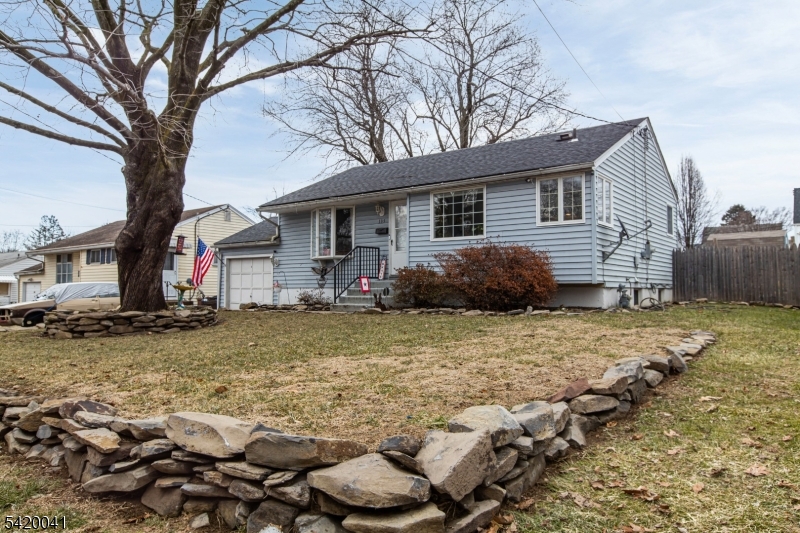 135 Riverview Rd
