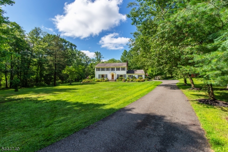 9 Francis Ln