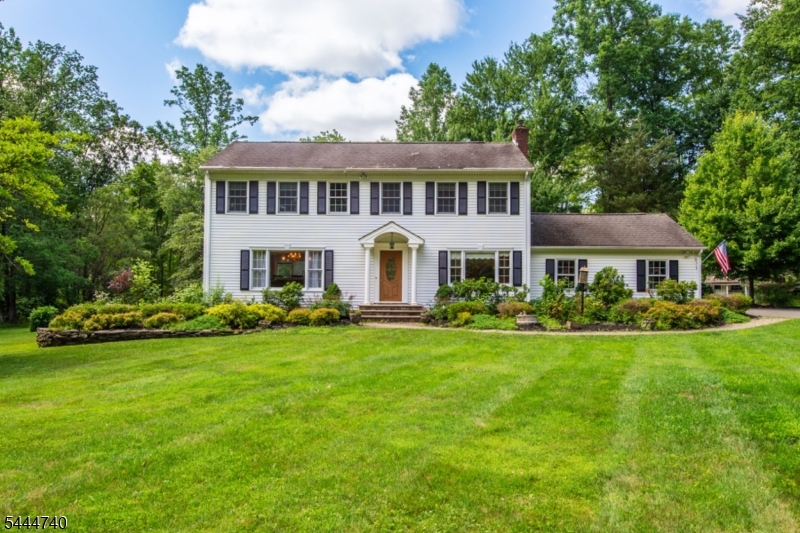 9 Francis Ln