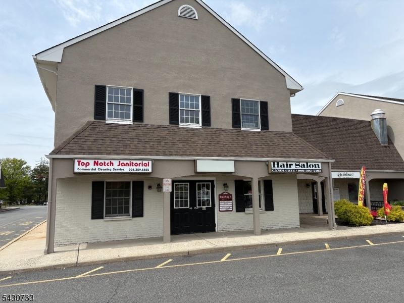 856 Route 206