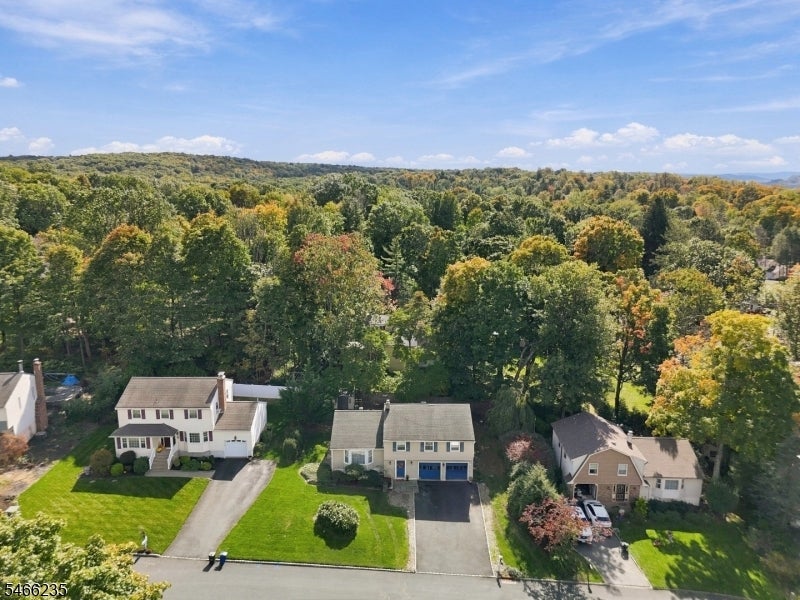 10 Shelley Ct
