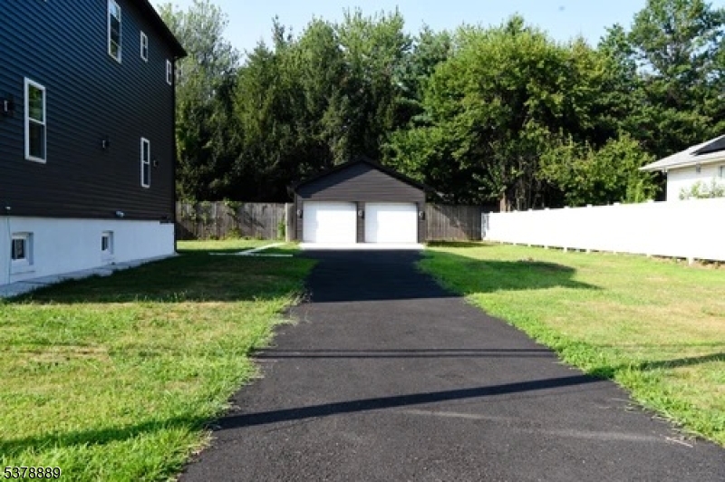 28 Plymouth Pl