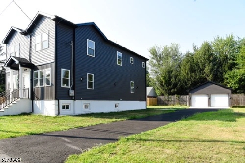 28 Plymouth Pl