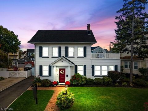 Photo of 15 Parkway, Bloomfield, NJ 07003 (MLS # 3994156)