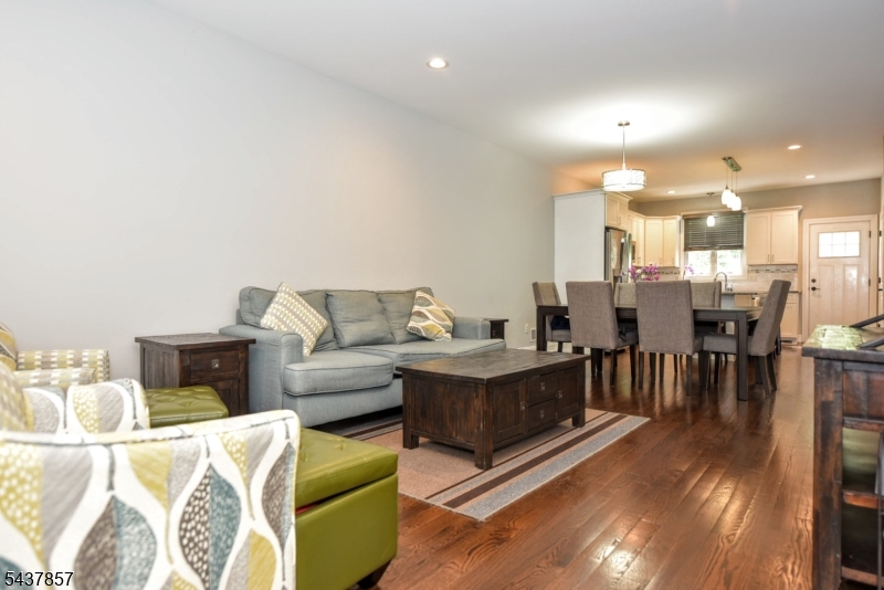 451 Springfield Ave 111