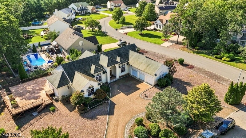 199 Royal Oak Dr
