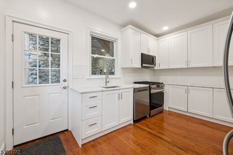 Photo of 915 Main St, Boonton, NJ 07005 (MLS # 3995597)