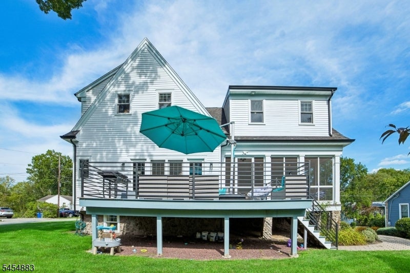 30 Groah Rd
