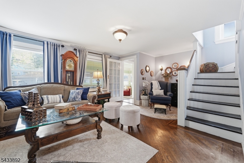 65 Carteret St