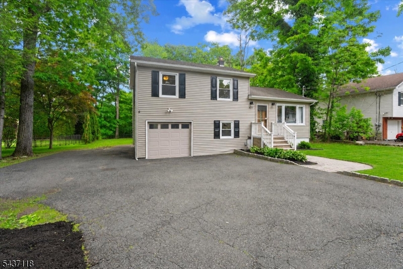 427 Shepperd Ln