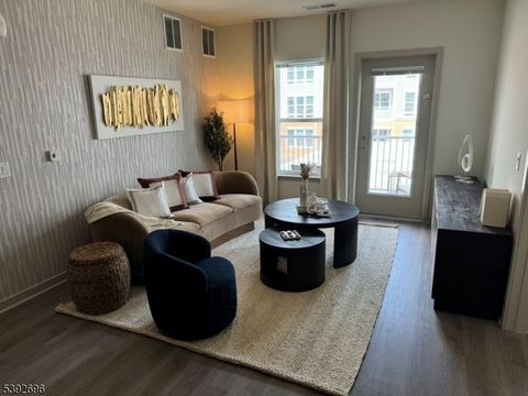 Photo of 100 Eisenhower Parkway #358, Livingston, NJ 07039 (MLS # 3993739)