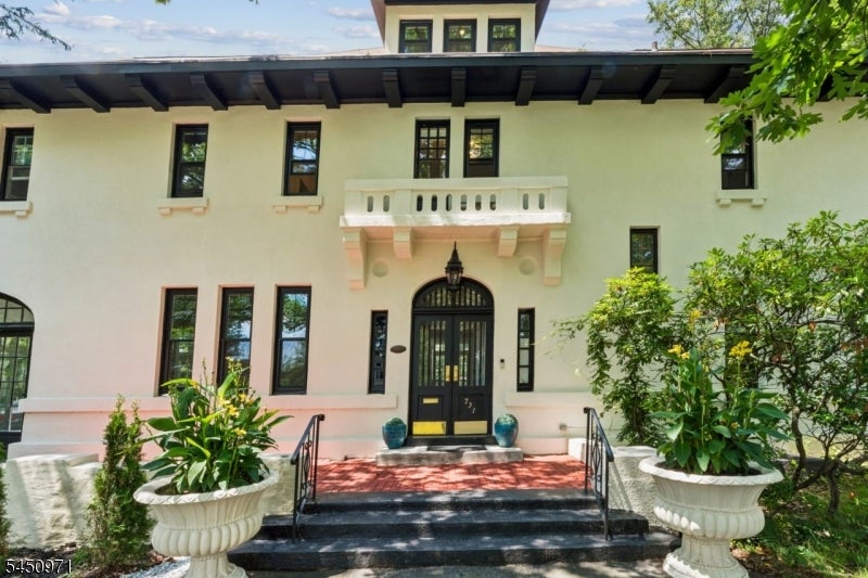 731 Berkeley Ave