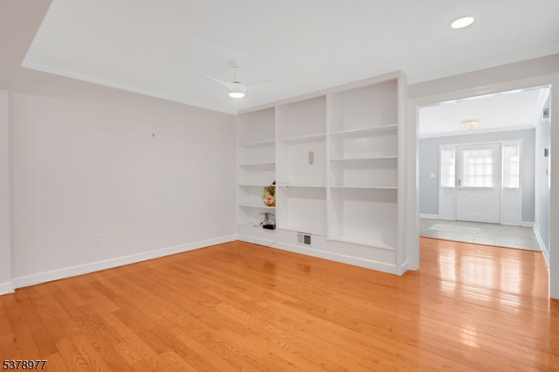 32 Wexford Dr