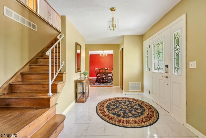 37 Wolfe Dr