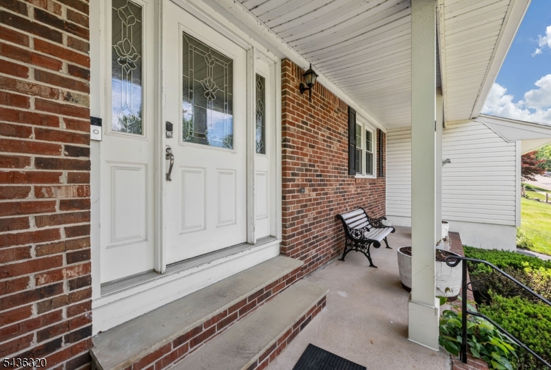37 Wolfe Dr