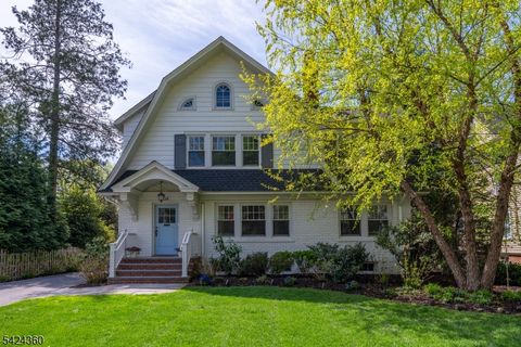 34 Oakwood Ave Montclair Twp. NJ 07043