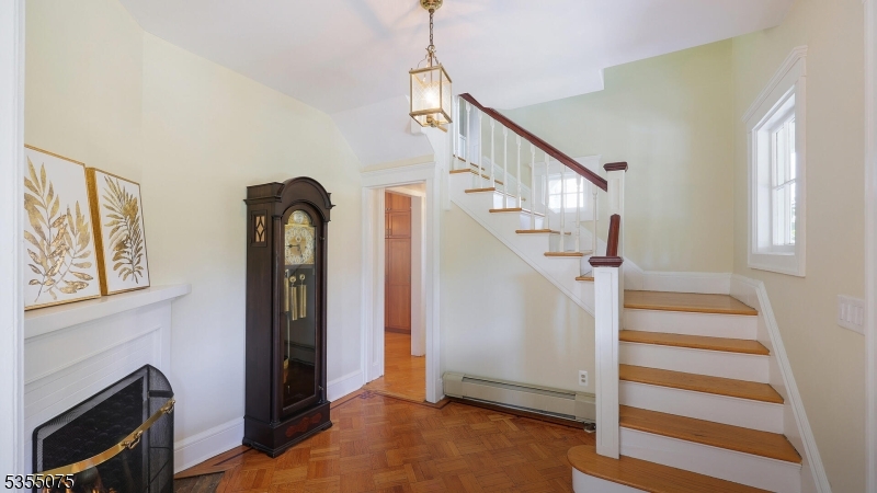 159 N Euclid Ave