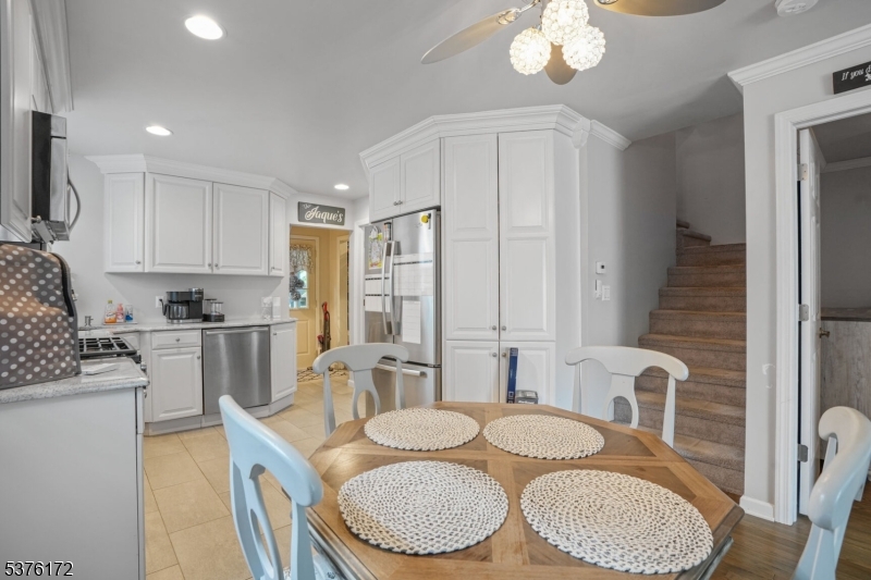102 E Shore Rd