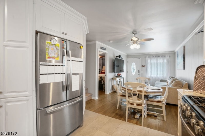 102 E Shore Rd