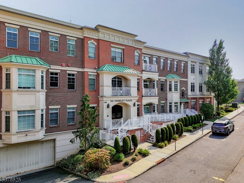 50 Parmley Pl 203