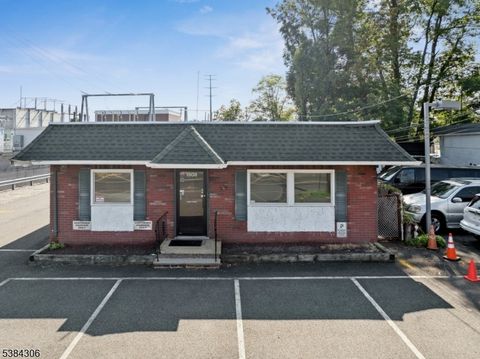 1508 Front St Scotch Plains Twp. NJ 07076
