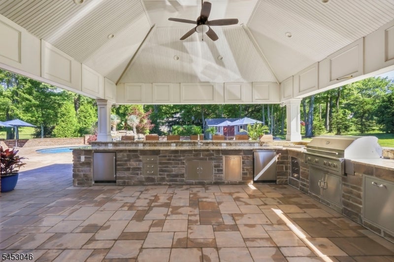 65 Washington Valley Rd