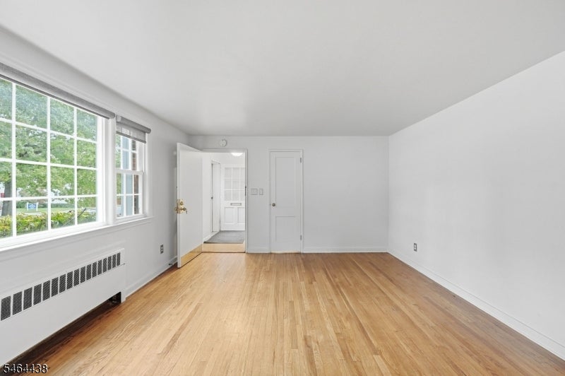 445 Morris Ave 5C