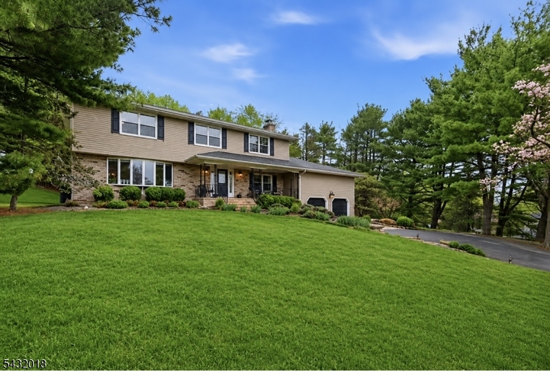 15 Sunrise Cir