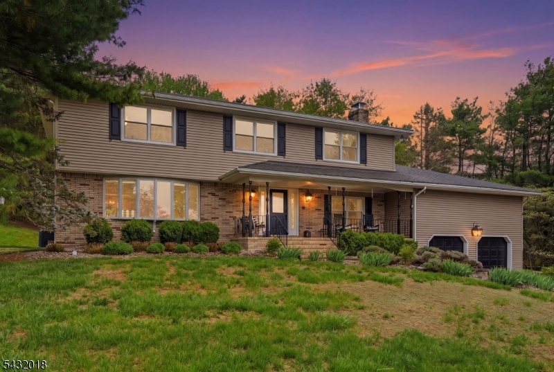 15 Sunrise Cir