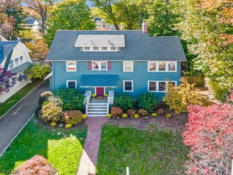 Photo of 110 Gordonhurst Ave, Montclair, NJ 07043 (MLS # 3995228)