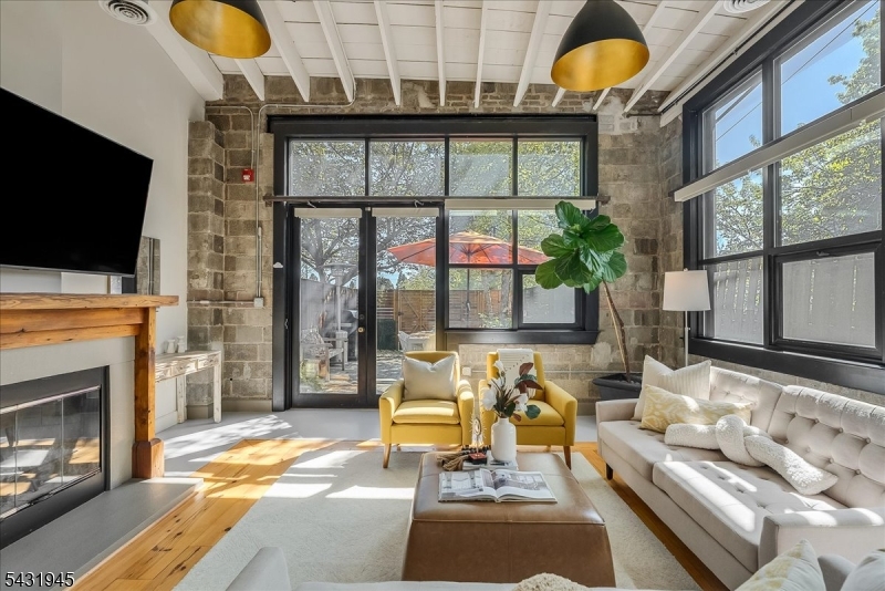 51 Greenwood Ave 4