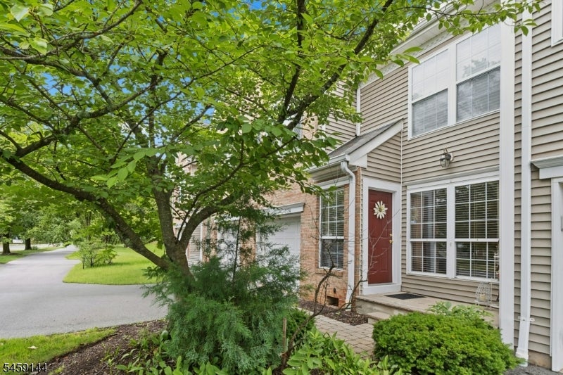 774 FEATHERBED LANE