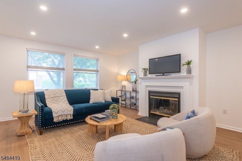 50 Pine St 311