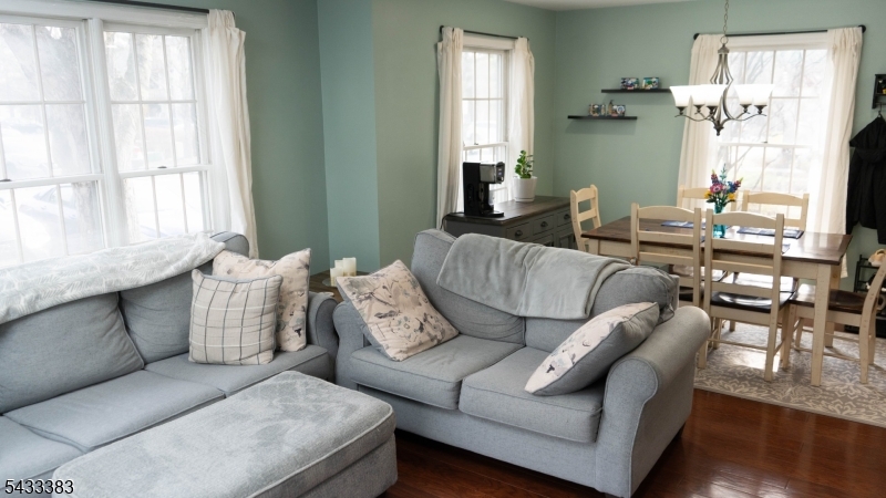 94 Stonyridge Dr 94