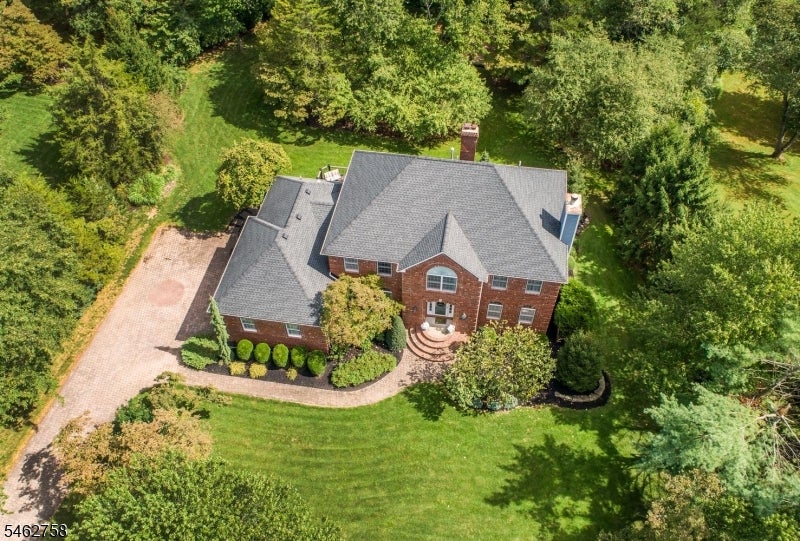 79 Bernard Dr
