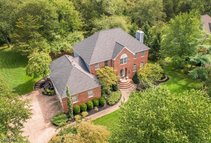 79 Bernard Dr
