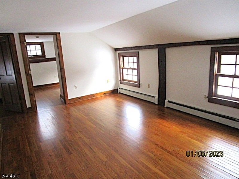 955 Fairview Lake Rd