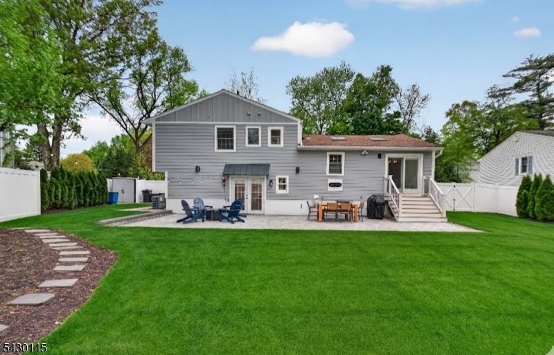 32 Bergen Rd