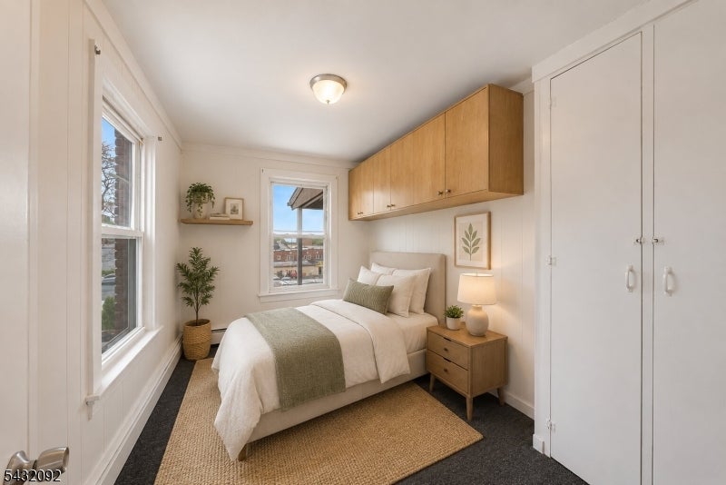 309 Main St 3