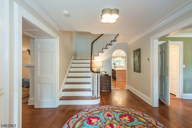 486 Ridgewood Ave