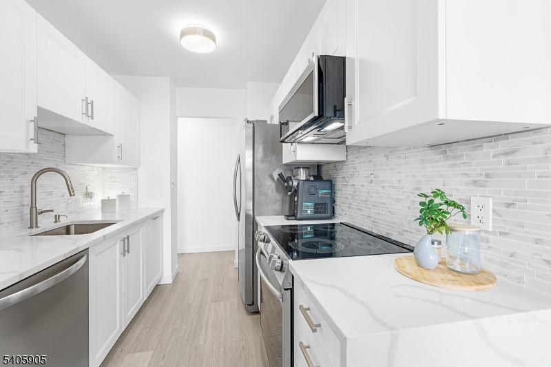 307 Prospect Ave 17D