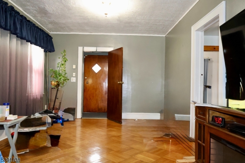 46 Laventhal Ave