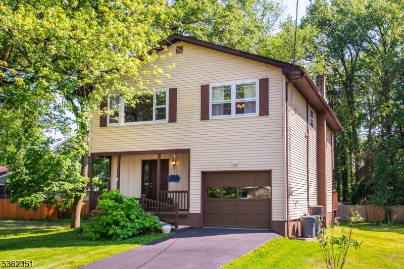 40 Riveredge Dr