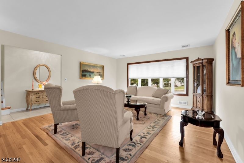 23 Ridge Ct