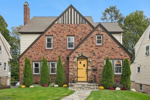 21 Glen Rd West Orange Twp. NJ 07052