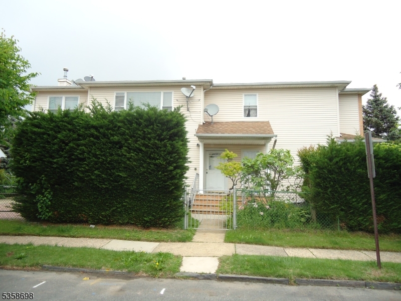 40 W Munsell Ave